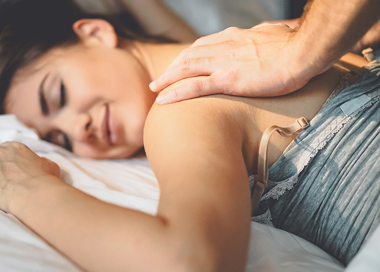 Everything you need to know about sensual massage – a guide to tantric massage techniques