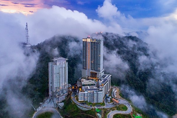 12 Reasons You Need To Visit Genting Highlands: Theme Parks, Best Restaurants, Glamping, & More!