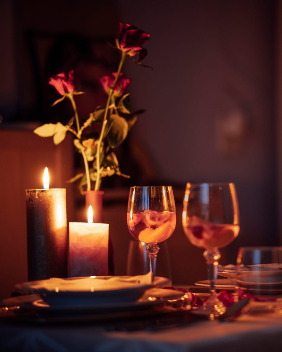 Best Romantic Evening Ideas for At Home or a Night Out