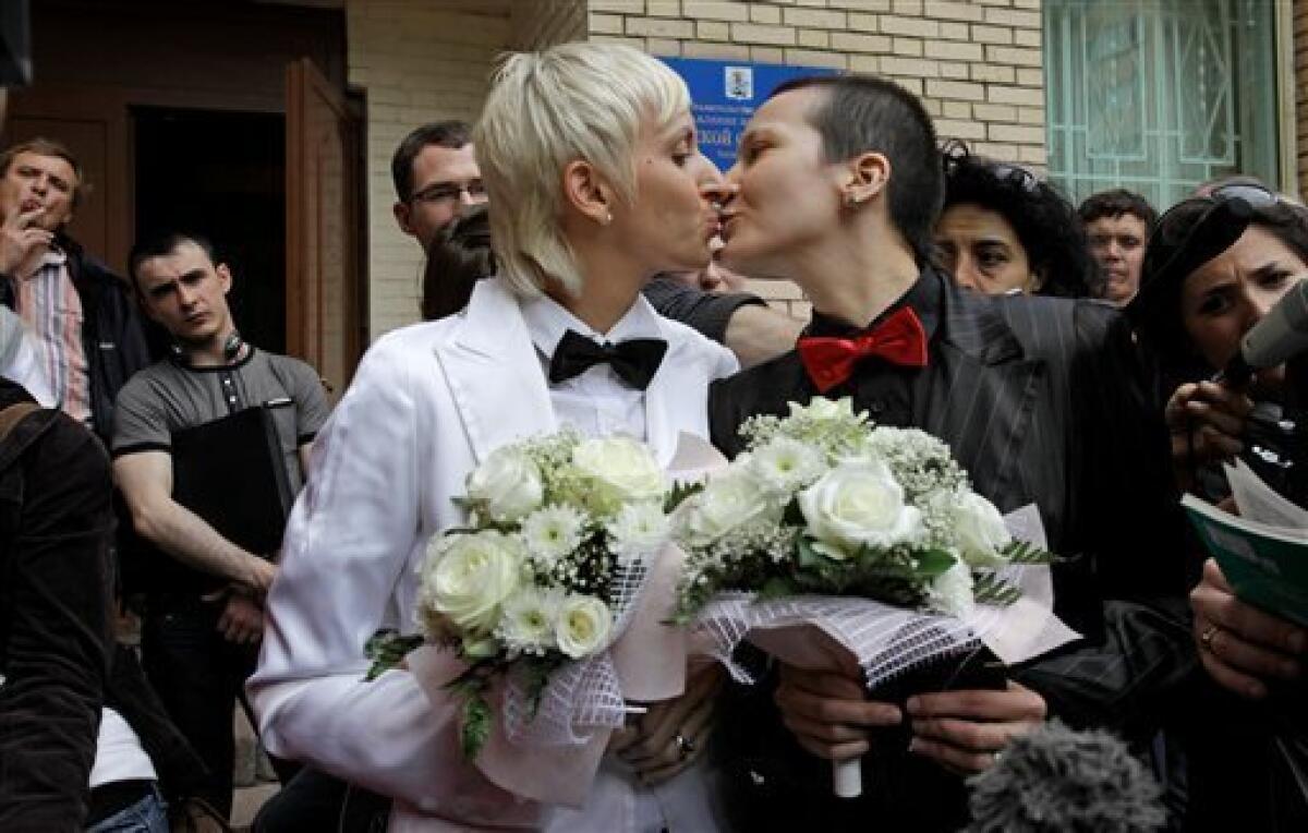 Police raid Moscow gay bars after a Supreme Court ruling labeled LGBTQ+ movement ‘extremist’