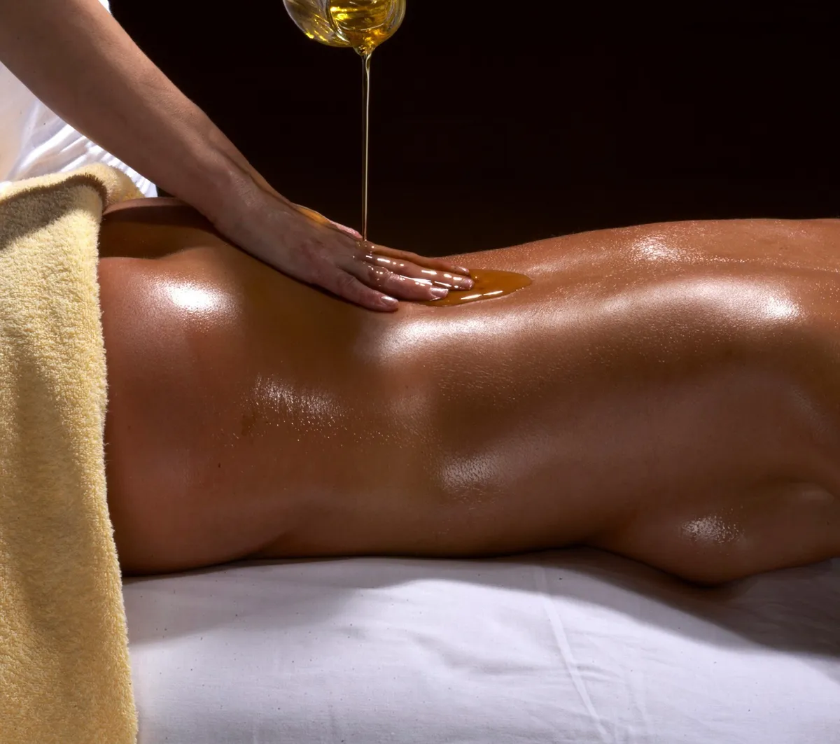 Hot Oil Deep Massage