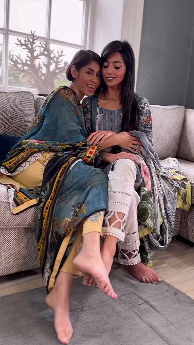 Aaliya Yasin And Sahara Knite