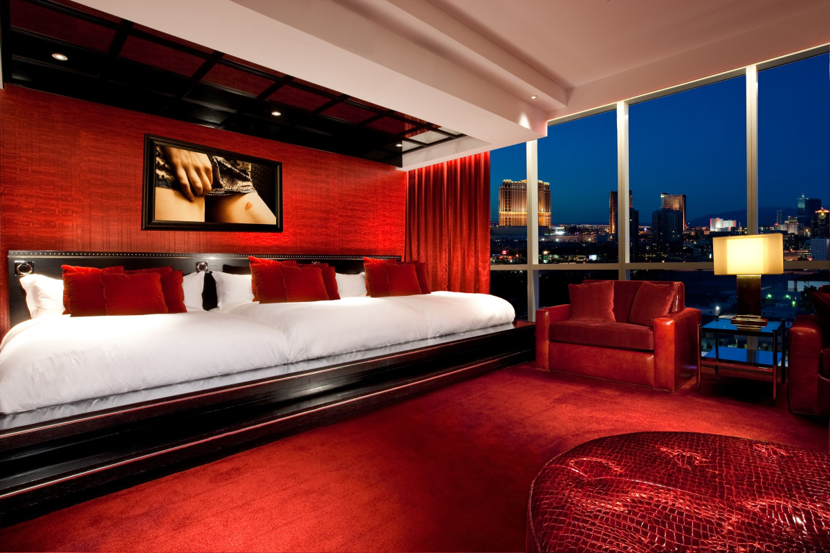 10 Hotel Rooms That Encourage Naughtiness