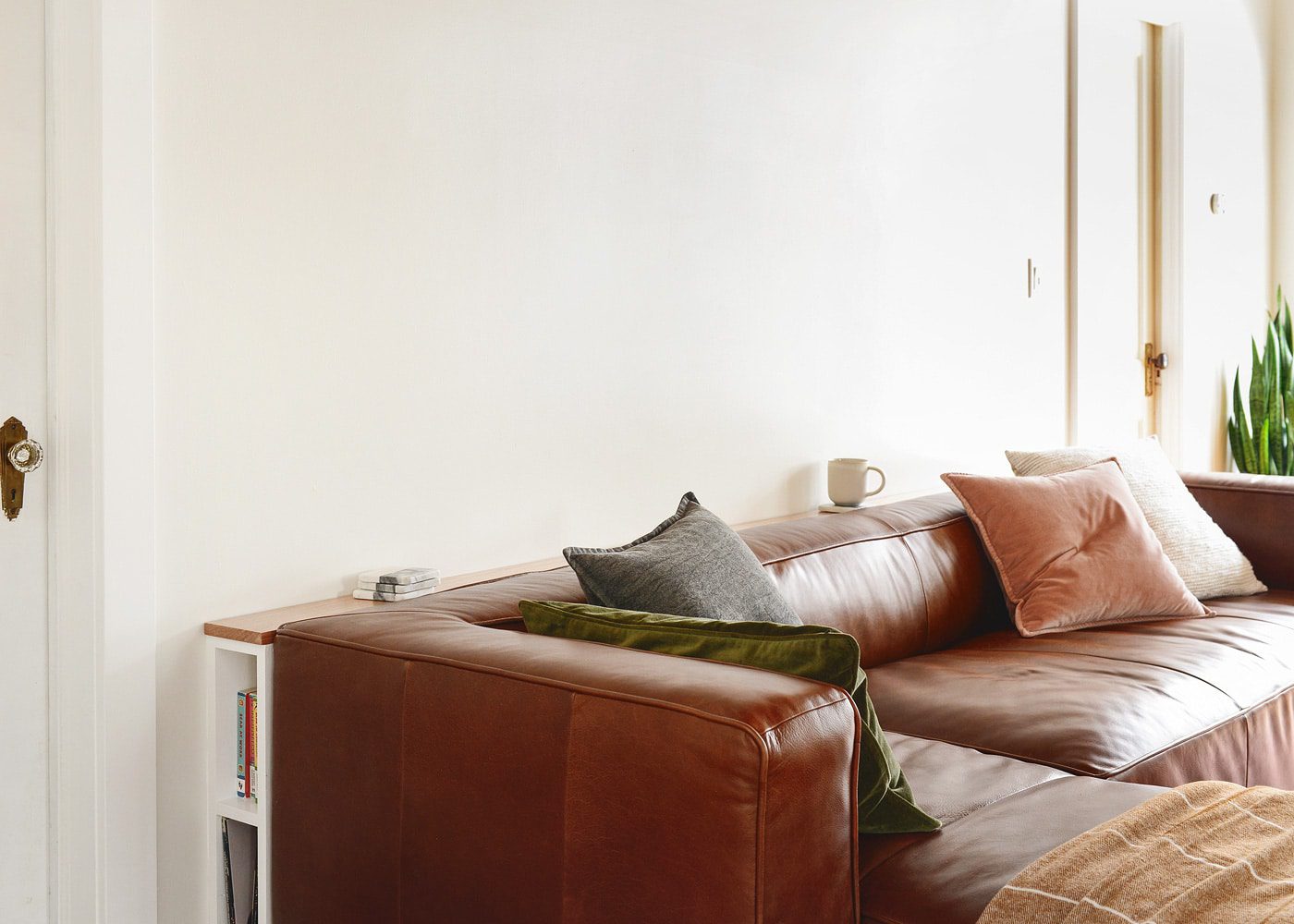 DIY Problem Solving: A Slim Behind-the-Sofa Console!