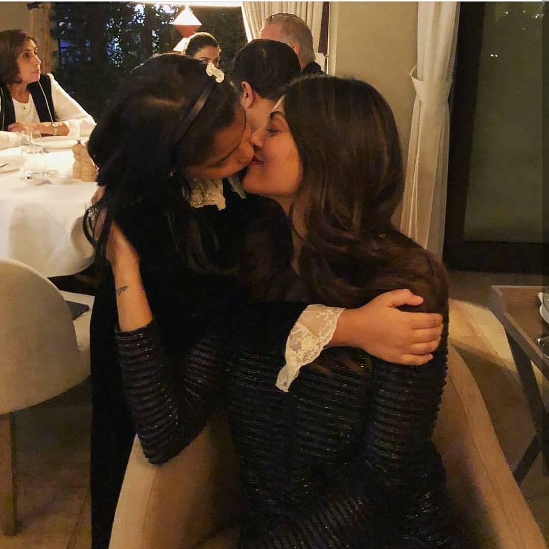 ‘They Are Surely Back Together’, Internet Reacts As Sushmita Sends Kisses For Ex Rohman Shawl