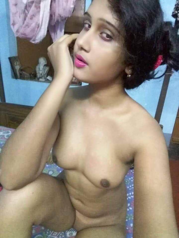 Categories Related to Naked Desi Girls