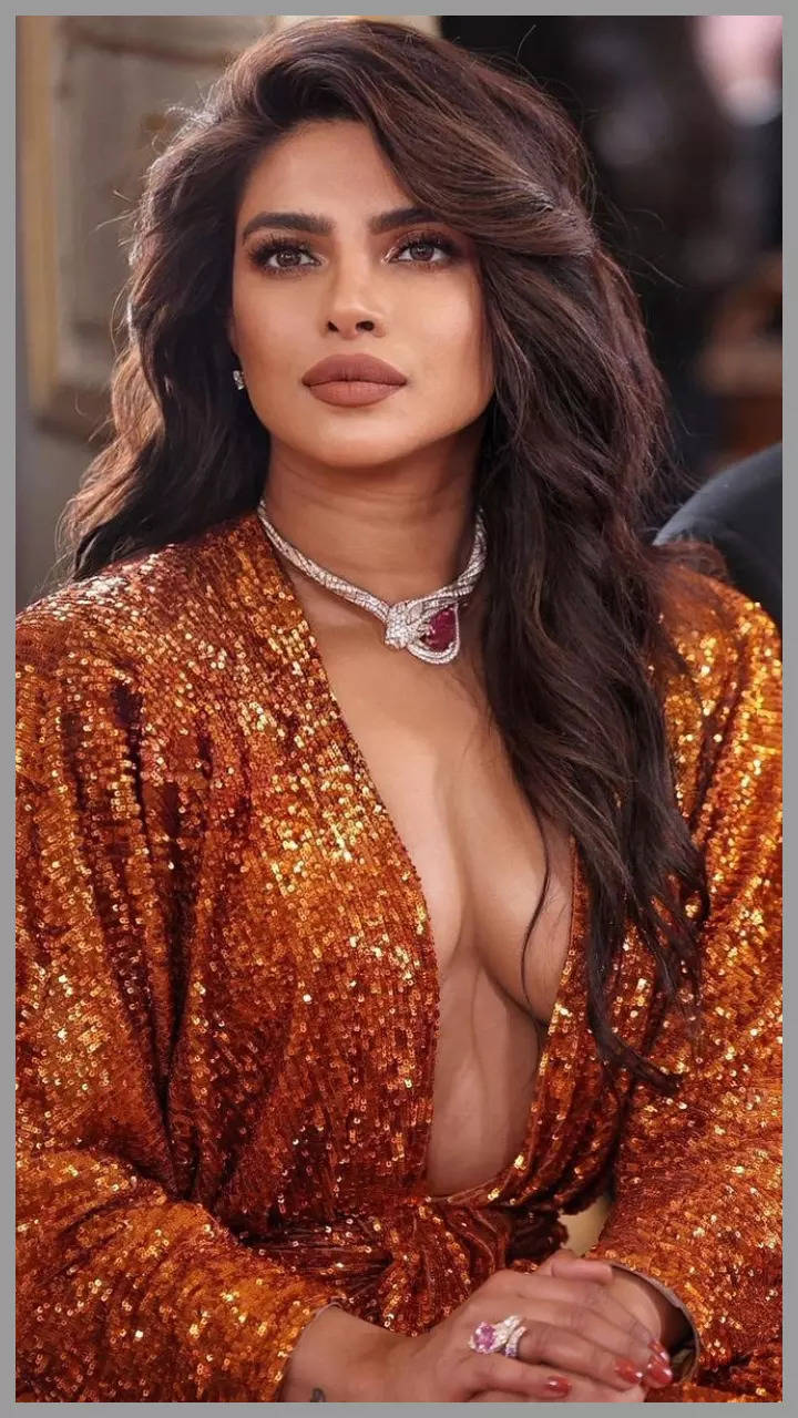 Priyanka Chopra hot and sexy pictures