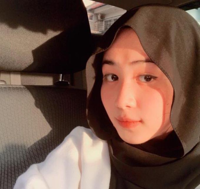 Gadis melayu umur 18 tahun