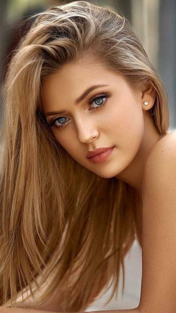 58 Most Beautiful Women In The World (Updated 2023)