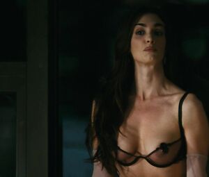 Paz Vega, Manal Issa, Boryana Manoilova, etc - The Bra (2018) HD 1080p