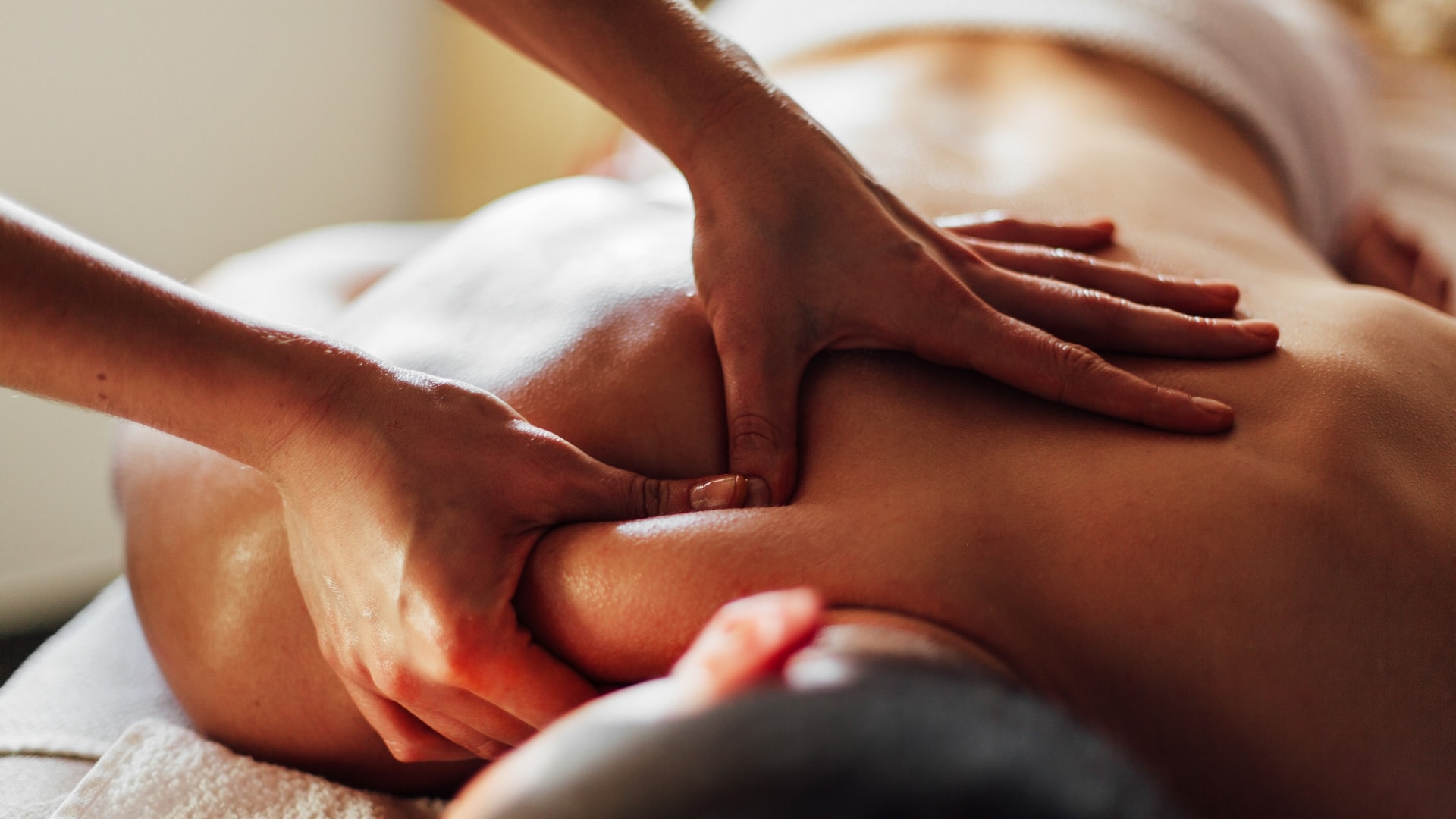 Erotic Massage 101: Sensual Massage Techniques