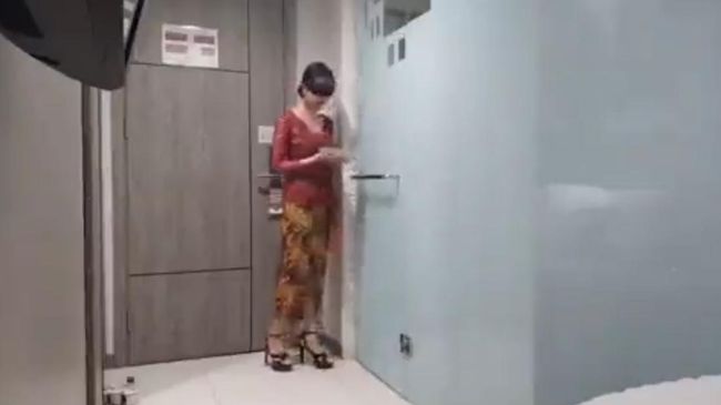 Sosok Wanita Kebaya Merah di Video Viral 16 Menit, Diduga Influencer Lokal Bali, Diselidiki Polisi