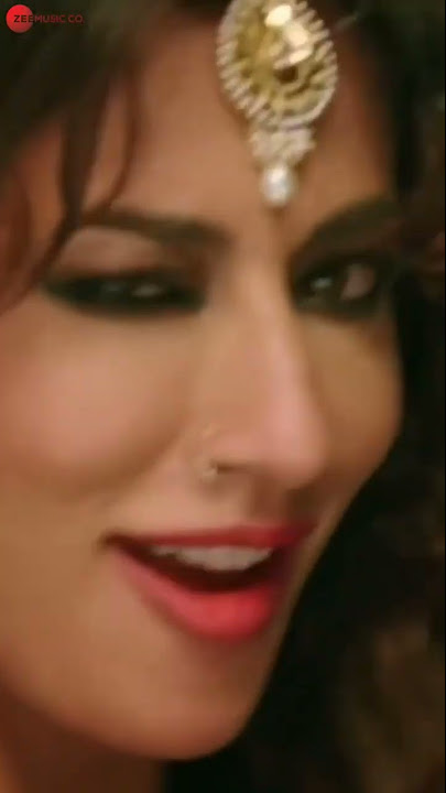 Nora fatehi aao raja